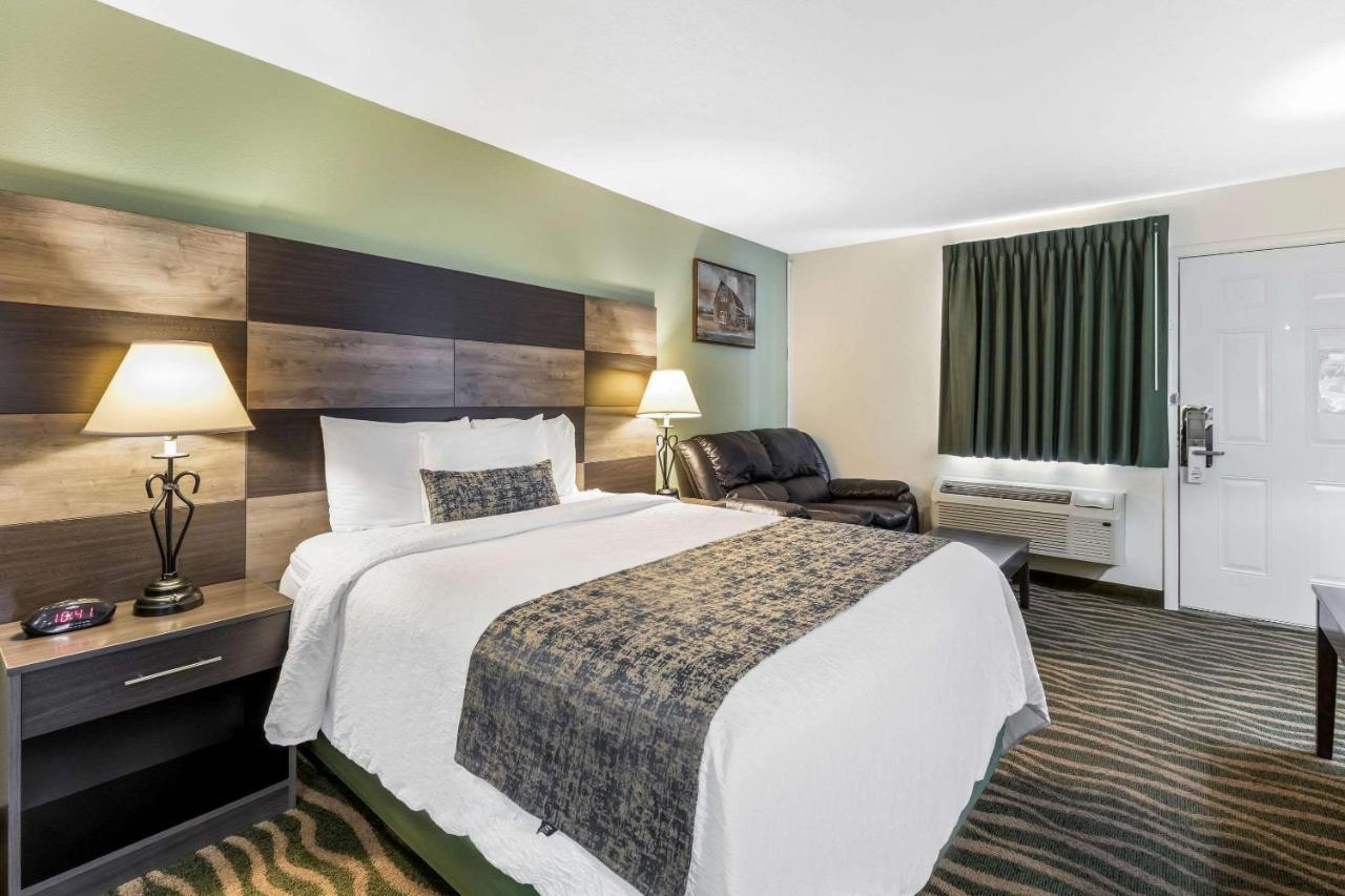 Rodeway Inn Cadiz Eksteriør bilde